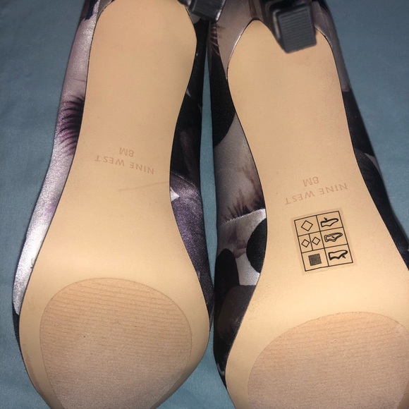 Nine West Floral Satin platform heels - Picture 10 of 12